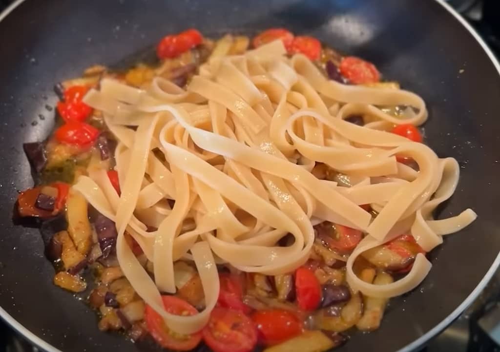 creamy red pesto pasta recipe